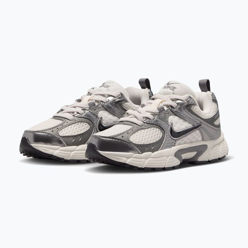 Kinderschuhe Nike V5 RNR phantom/pencil point/black 3