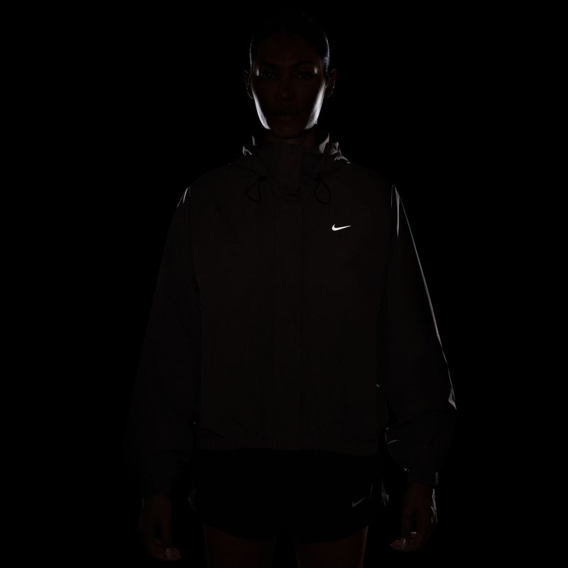 Damen-Laufjacke Nike Storm-Fit Swift tattoo/black 4