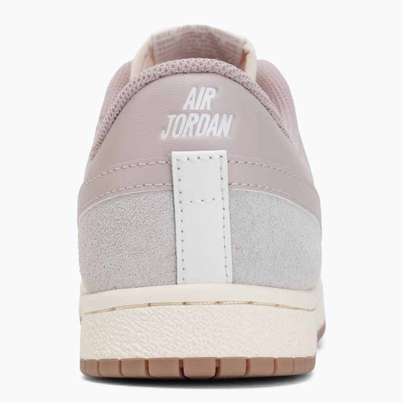 Buty damskie Nike Air Jordan Skyline Low summit white/neutral grey/particle rose 6