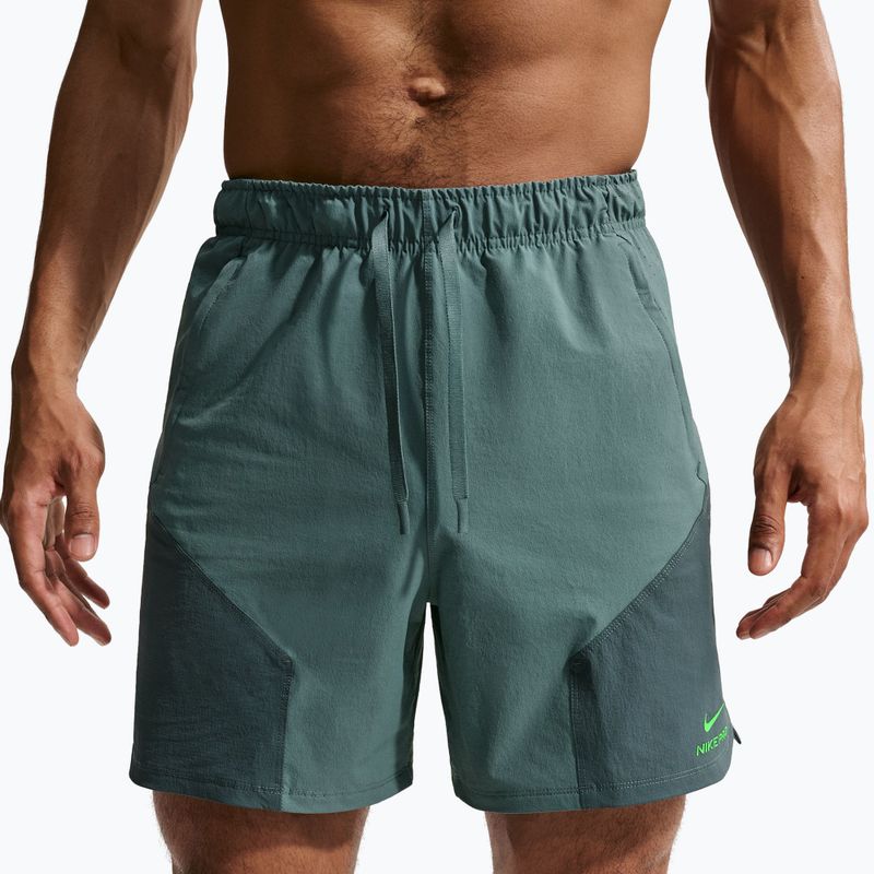 Herren-Shorts Nike Pro Training Dri-Fit 6" mineral slate/faded spruce/green strike 4