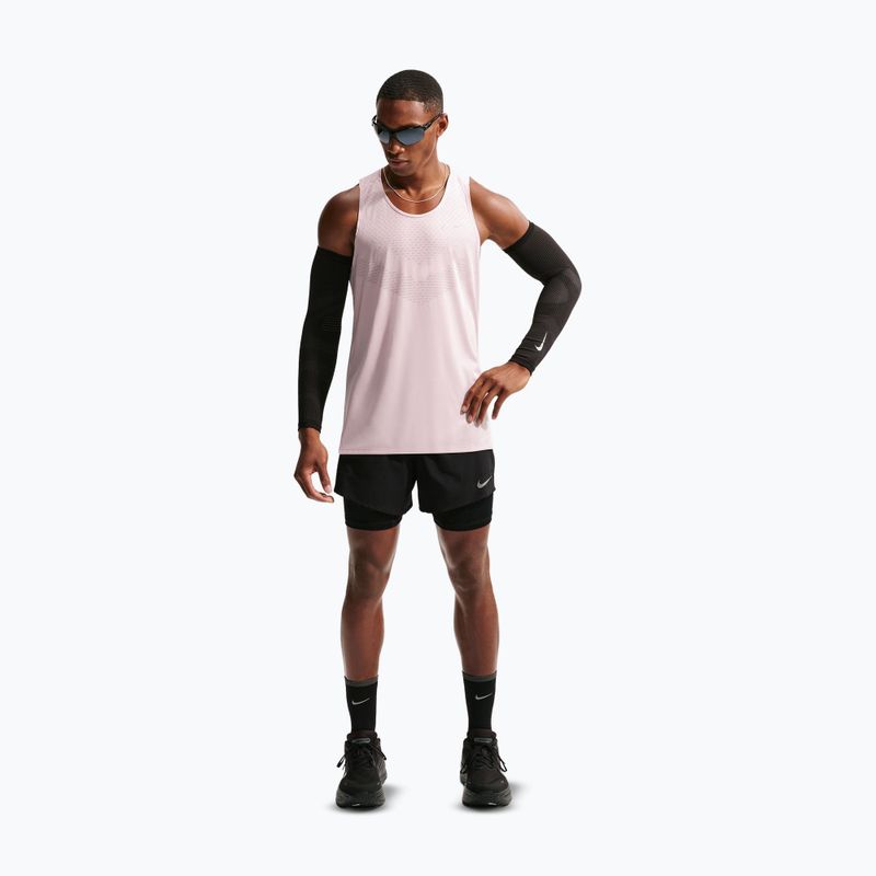 Herren-Laufshirt Nike Stride Dri-Fit ADV silt red 2