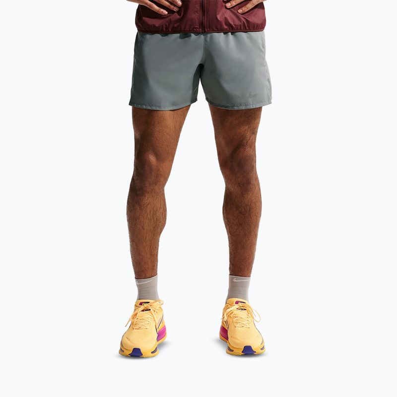 Herren-Shorts Nike Miler Dri-Fit Brief Lined 5" smoke grey/smoke grey