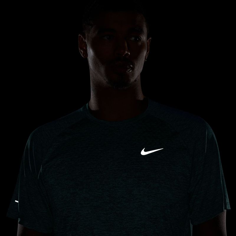 Laufshirt für Herren Nike Stride ADV mineral slate 4