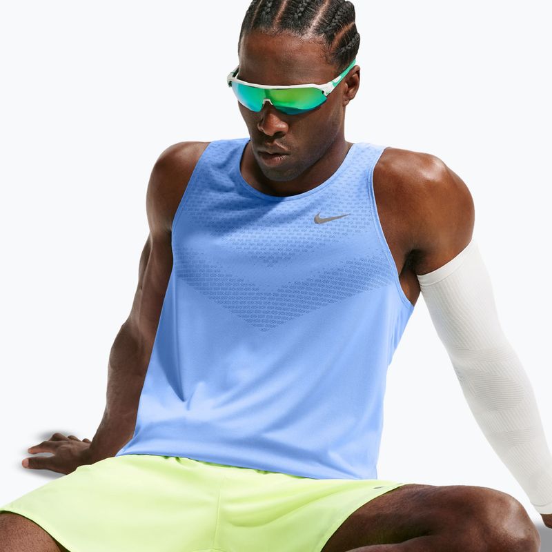 Herren-Laufshirt Nike Stride Dri-Fit ADV royal pulse 6