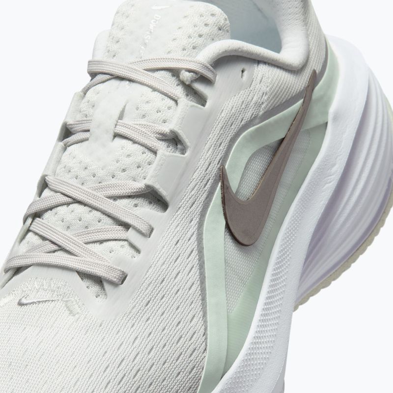 Laufschuhe für Damen Nike Downshifter 14 off white/barely green/metallic silver 3