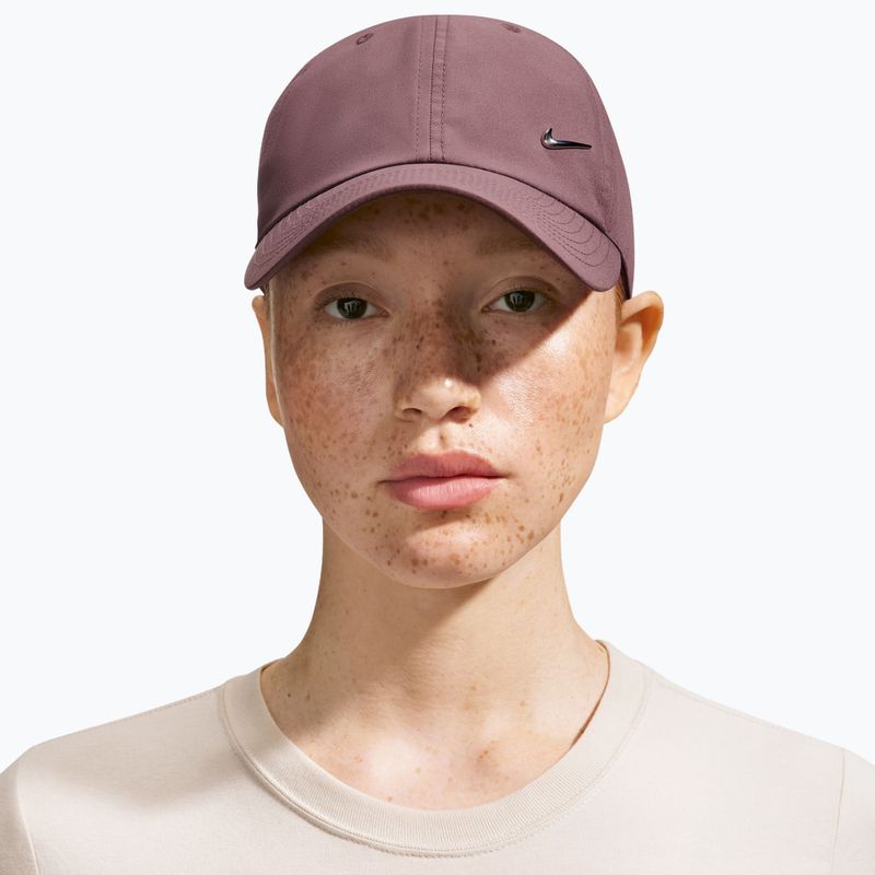 Basecap Nike Dri-Fit Club Unstructured Metal Swoosh tattoo/metallic silver 3