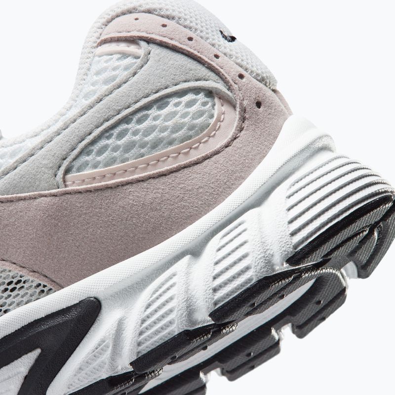 Schuhe Nike V5 Runner Suede off white/college grey/off white 4