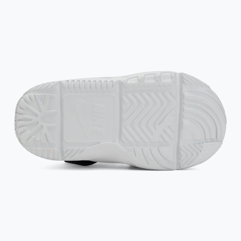 Kinderschuhe Nike Team Hustle D 12 white/black/clear emerald/topaz gold 4