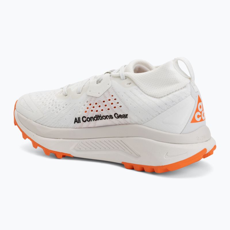 Damen-Laufschuhe Nike ACG Zegama Trail summit white/phantom/safety orange/schwarz 3