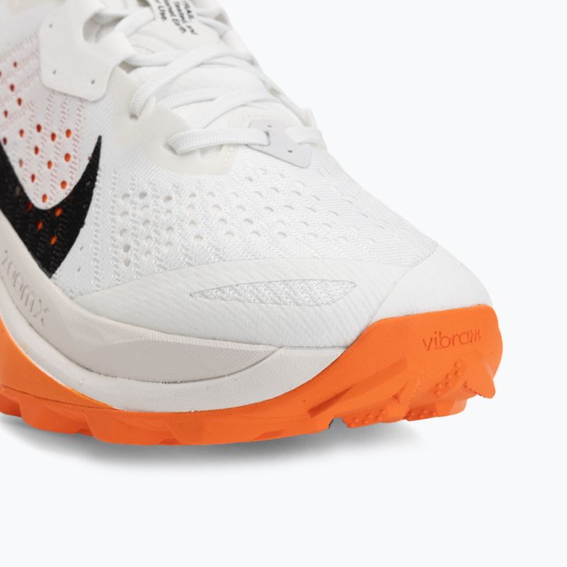 Damen-Laufschuhe Nike ACG Zegama Trail summit white/phantom/safety orange/schwarz 7