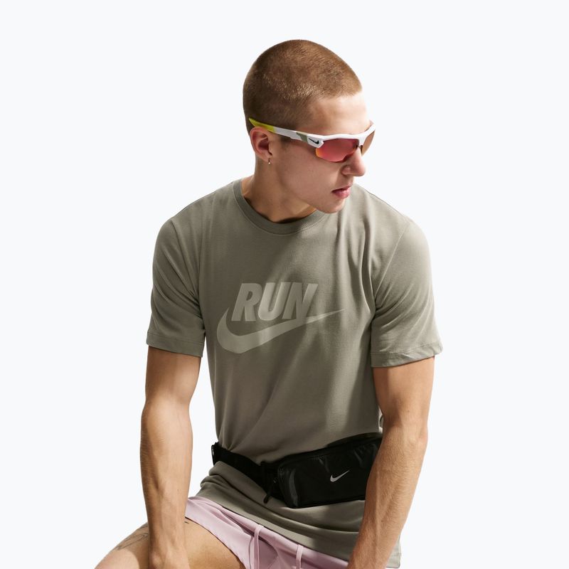 Herren-Laufshirt Nike Dri-Fit Running silver sage/spruce fog 5