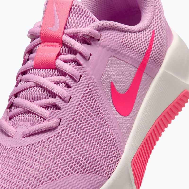 Damen Trainingsschuhe Nike MC Trainer 3 light magenta/sail/hyper pink 7