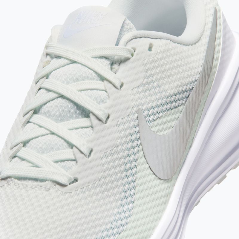 Laufschuhe für Damen Nike Revolution 8 off white/barely green/metallic silver 4