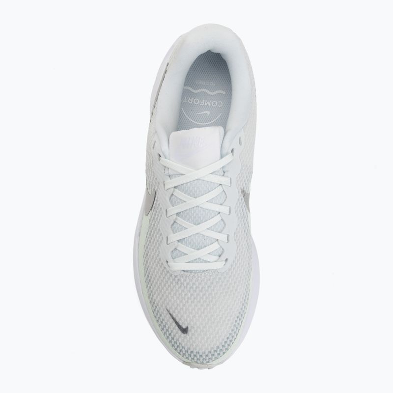 Laufschuhe für Damen Nike Revolution 8 off white/barely green/metallic silver 5