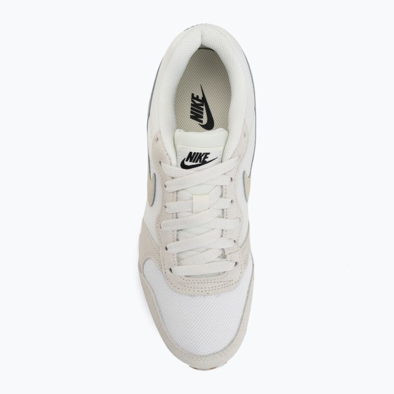 Damen-Schuhe Nike MD Runner 2 SE coconut milk/black/linen/sail 5