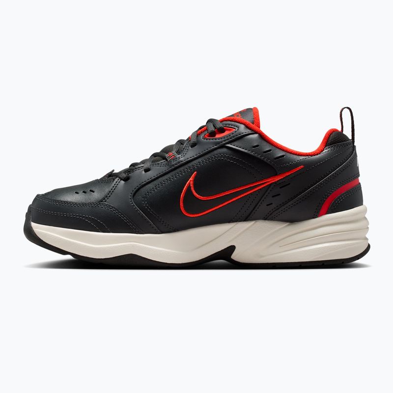 Herren Trainingsschuhe Nike Air Monarch IV dark smoke grey/picante red/black 2
