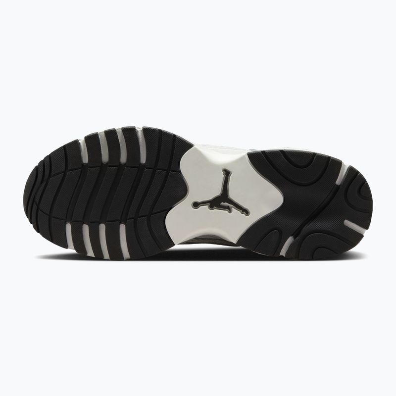 Damenschuhe  Jordan Trunner Flow summit white/metallic silver/black 2