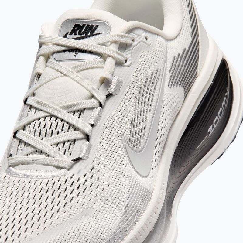 Herren-Laufschuhe Nike Vomero 18 summit white/metallic silver-black 3