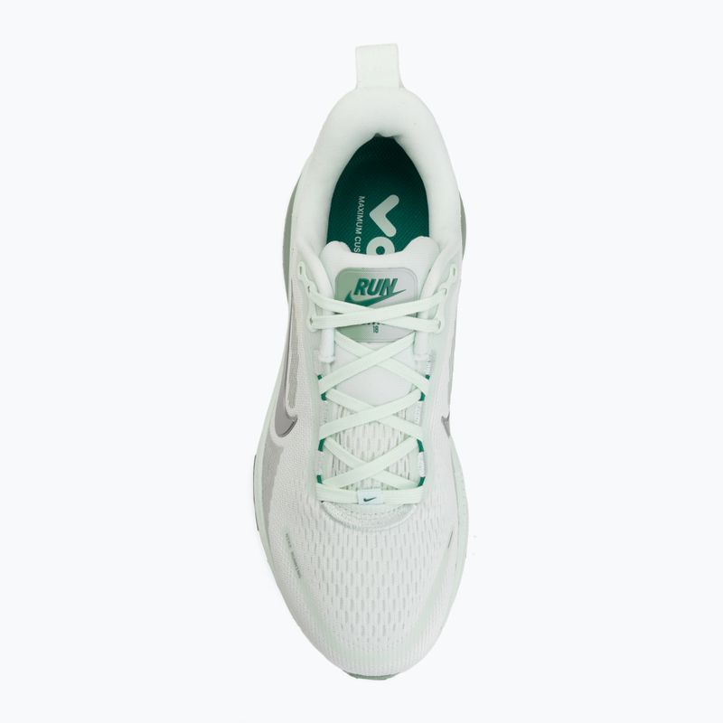 Laufschuhe für Damen Nike Vomero 18 barely green/steam/metallic silver 5