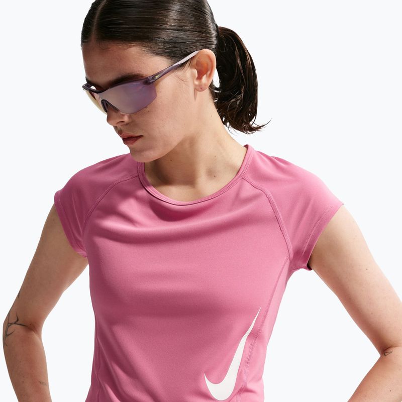 Damen-Laufshirt Nike Swoosh Run Dri-Fit peony/photon dust/white 4