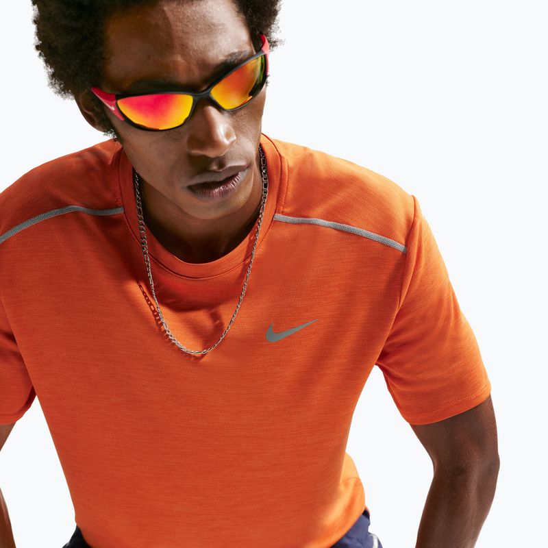 Herren-Laufshirt Nike Miler Dri-Fit UV safety orange 6