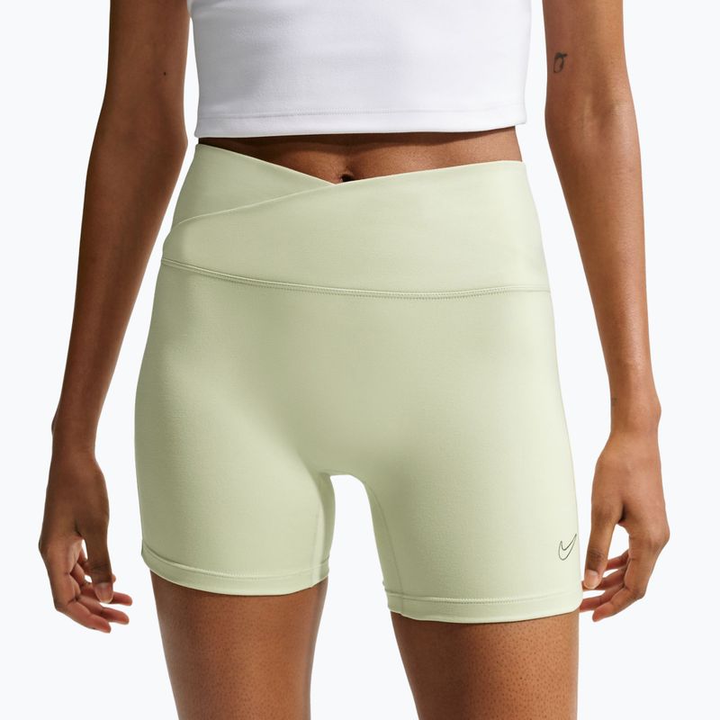 Damen-Shorts Nike One Biker 5" olive aura 9