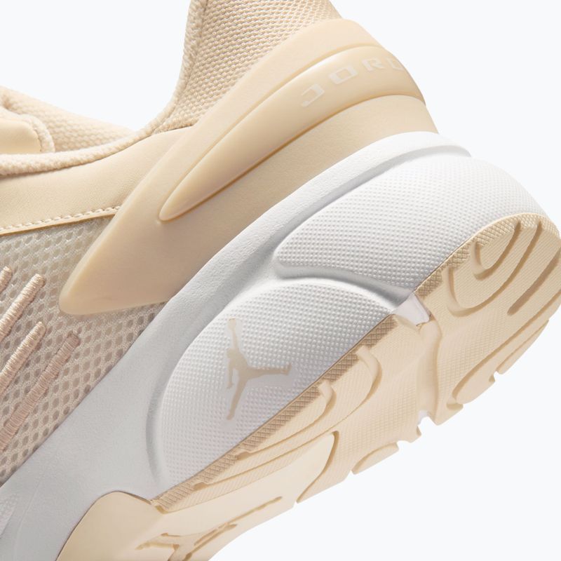 Damenschuhe Jordan Trunner Flow legend light brown/white/pale ivory 4