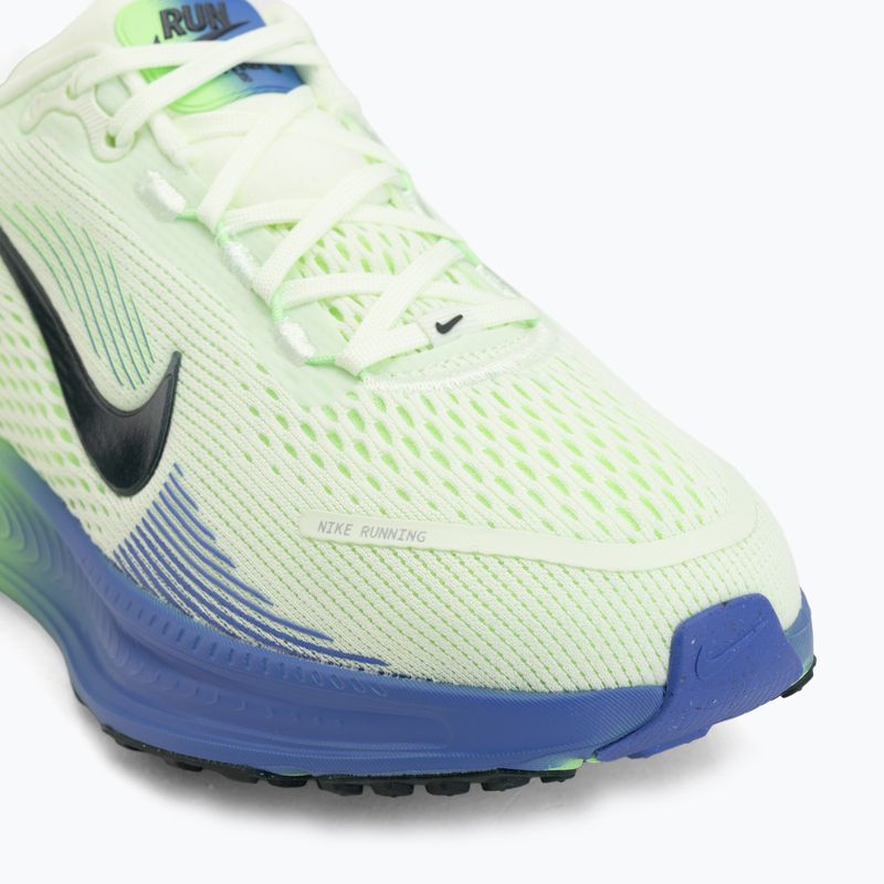 Laufschuhe Nike Vomero 18 volt tint/black spruce 7
