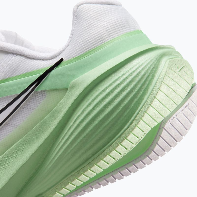 Laufschuhe für Damen Nike Downshifter 14 white/cucumber calm/illusion green/white 8