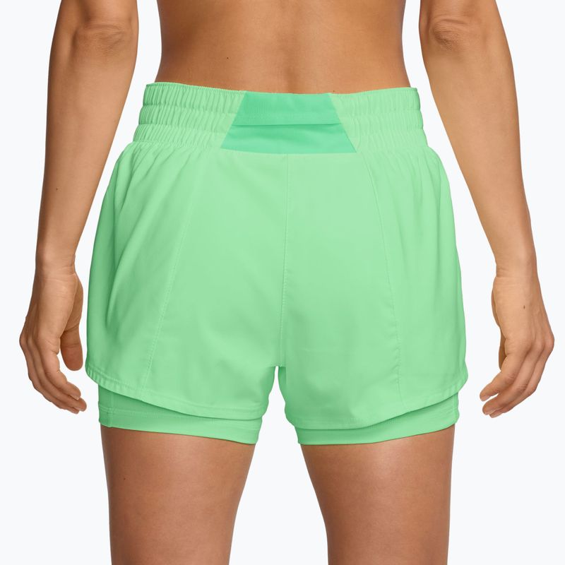 Damen Trainingsshorts Nike One cucumber calm/white 2