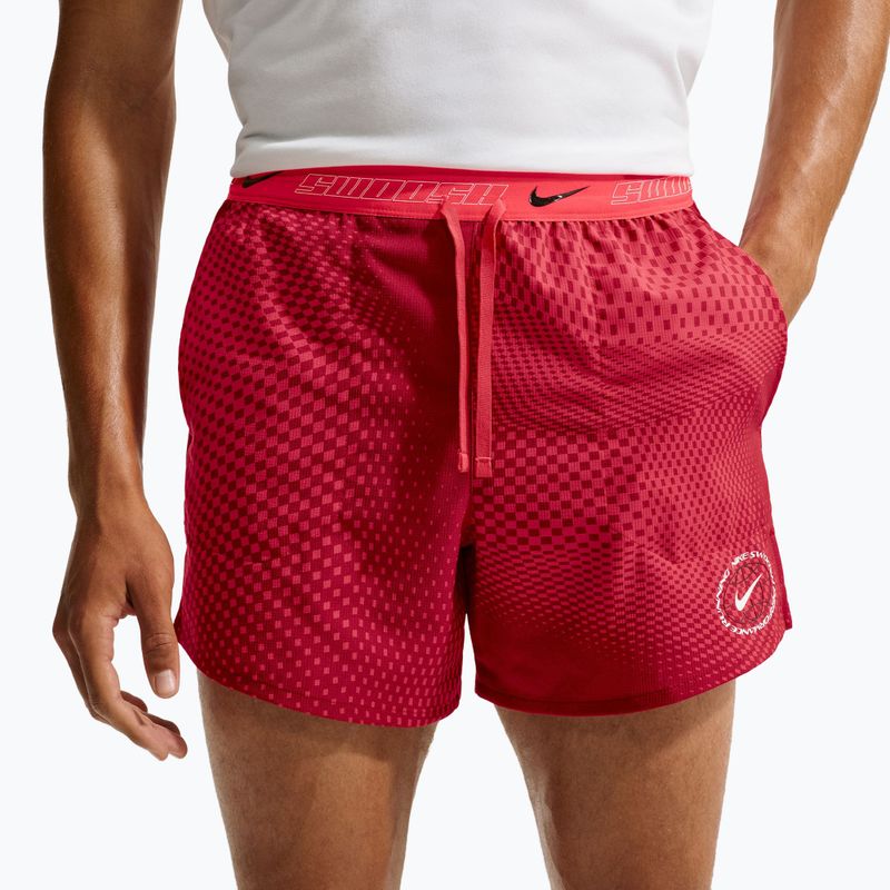 Herren-Laufshorts Nike Stride fusion red 4