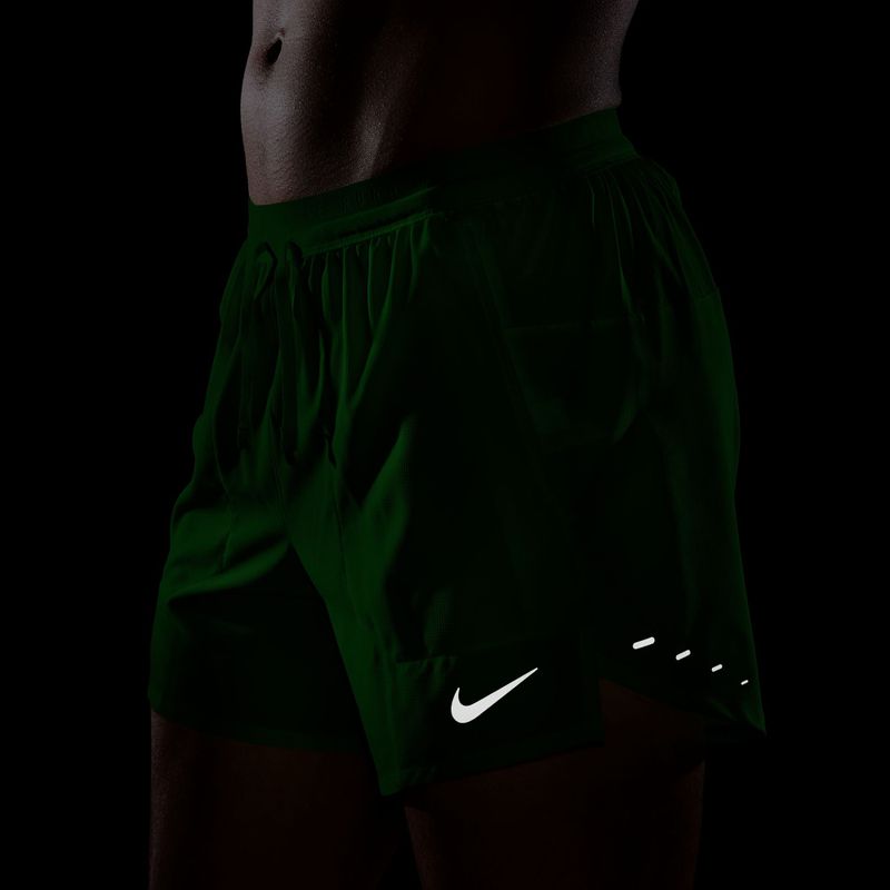 Herren-Shorts Nike Stride Dri-Fit mit Innenhose 5" green spark 7