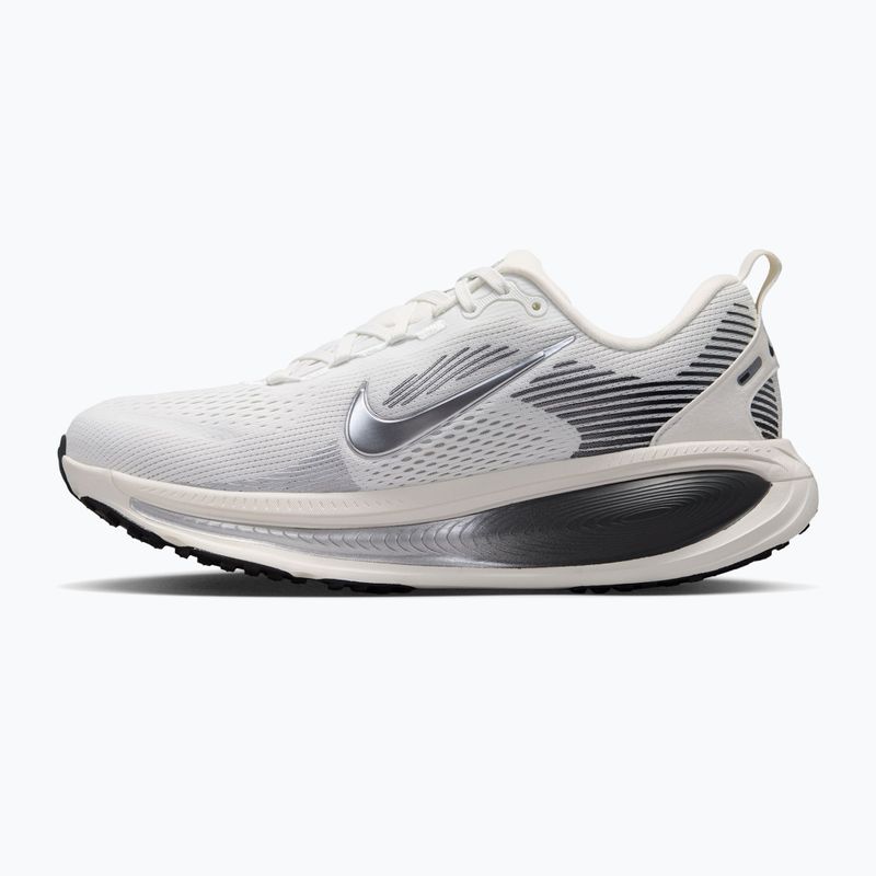 Laufschuhe für Damen Nike Vomero 18 summit white/sail/metallic silver 2