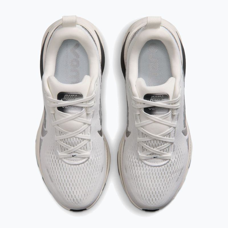 Laufschuhe für Damen Nike Vomero 18 summit white/sail/metallic silver 4