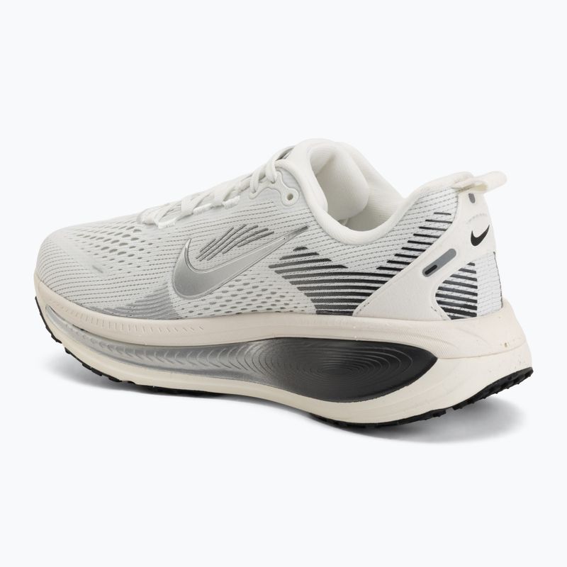 Laufschuhe für Damen Nike Vomero 18 summit white/sail/metallic silver 3