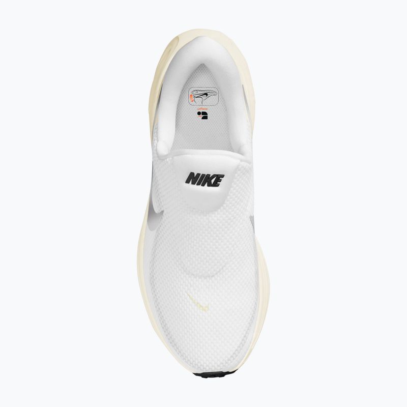 Laufschuhe für Damen Nike Revolution 8 EasyOn white/sail/black/metallic silver 4