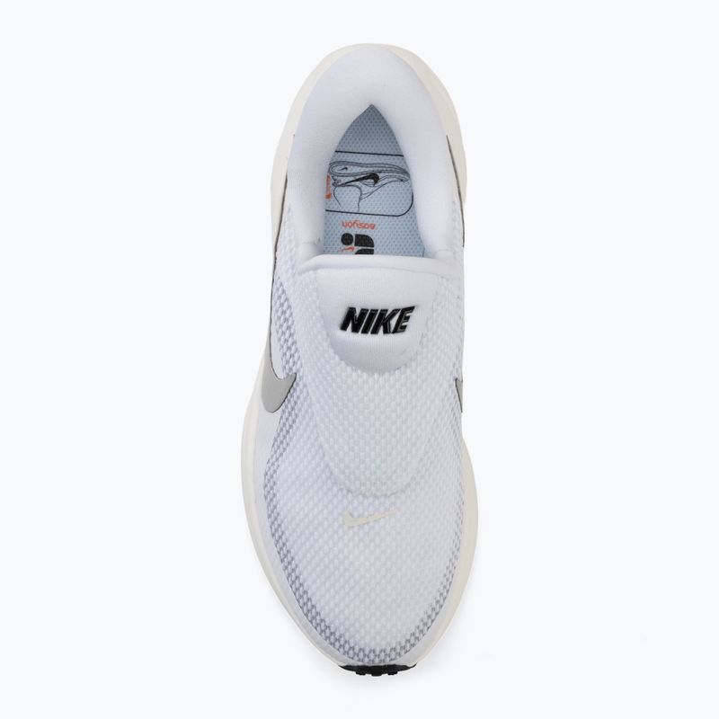 Laufschuhe für Damen Nike Revolution 8 EasyOn white/sail/black/metallic silver 5
