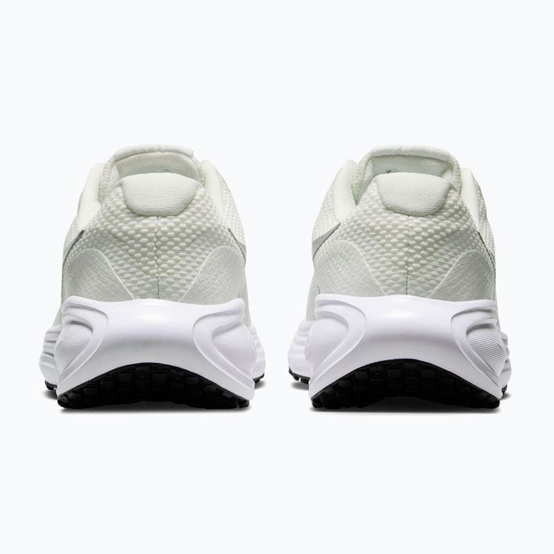 Laufschuhe für Damen Nike Revolution 8 sail/white/black/metallic silver 6