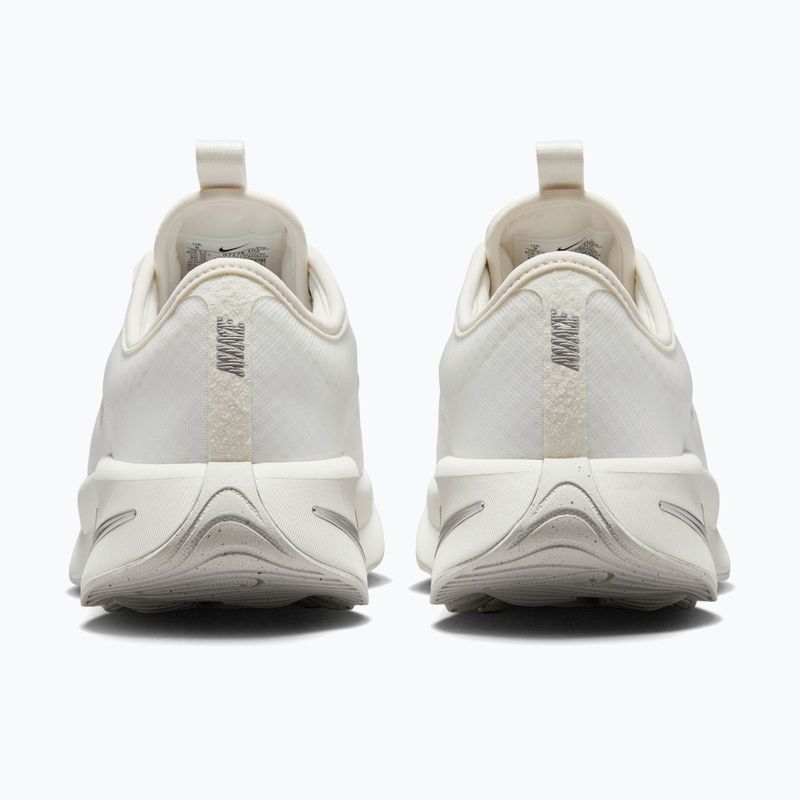 Damen-Schuhe Nike Motiva 2 summit white/phantom/metallic silver 4