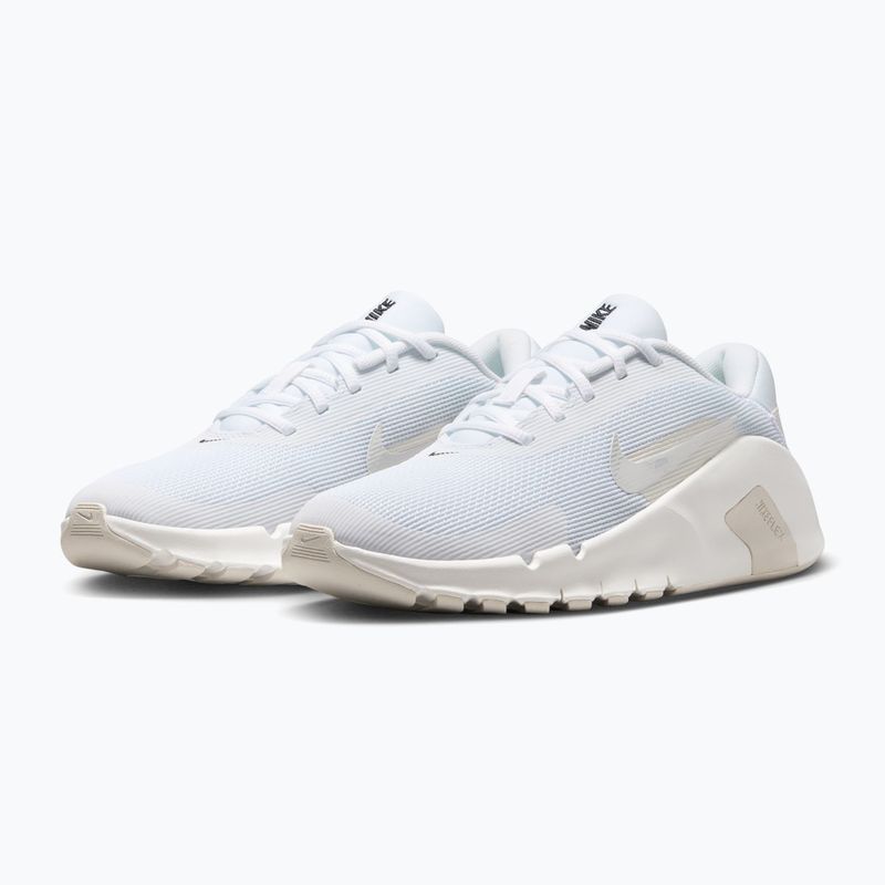 Damen Trainingsschuhe Nike Flex Train white/sail/phantom/ metallic silver 3