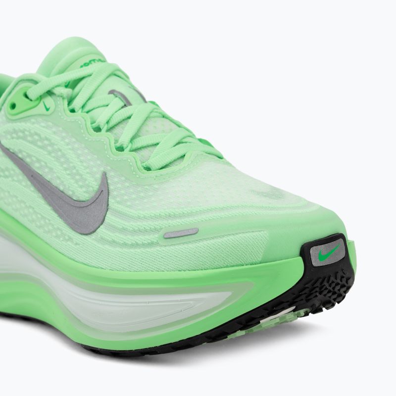 Laufschuhe für Damen Nike Vomero Plus white/illusion green/metallic silver 7