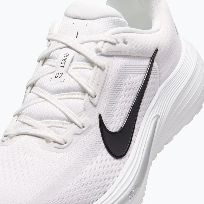 Laufschuhe für Damen Nike Quest 7 summit white/white/metallic silver/black 7