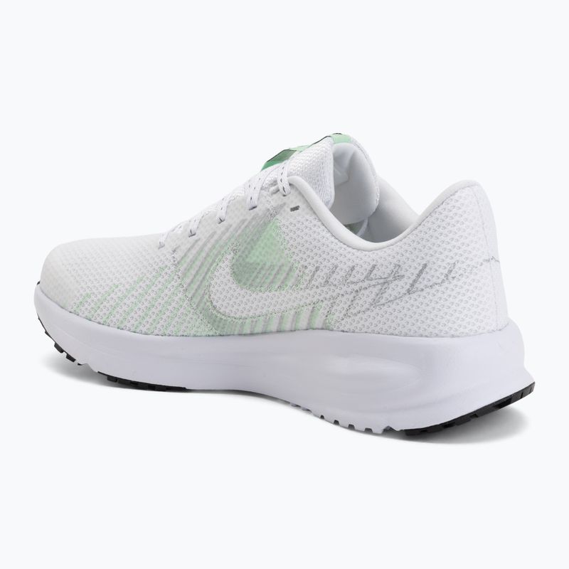 Laufschuhe für Damen Nike Run Defy white/cucumber calm/black/illusion green 3