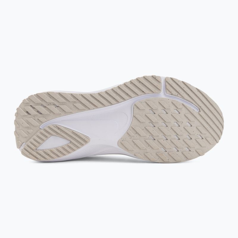 Laufschuhe für Damen Nike Quest 7 white/vast grey/vast grey/wolf grey 4