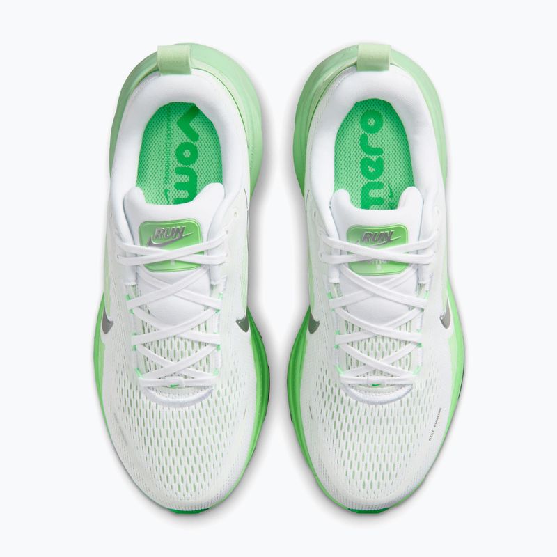Laufschuhe für Damen Nike Vomero 18 white/illusion green/metallic silver 5