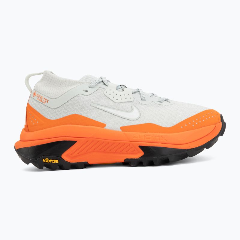 Laufschuhe für Damen Nike ACG Zegama GORE-TEX light silver/safety orange/summit white 2