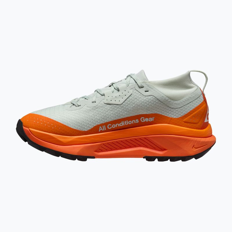 Laufschuhe für Damen Nike ACG Zegama GORE-TEX light silver/safety orange/summit white 2