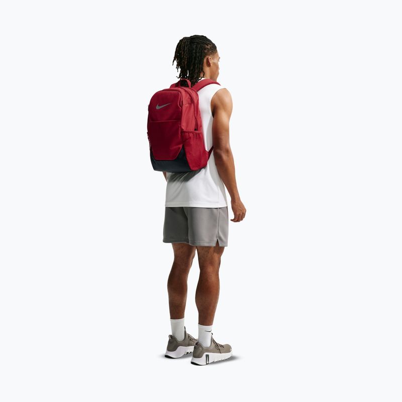 Rucksack Nike Brasilia 24 l tough red/black/reflect silver 12