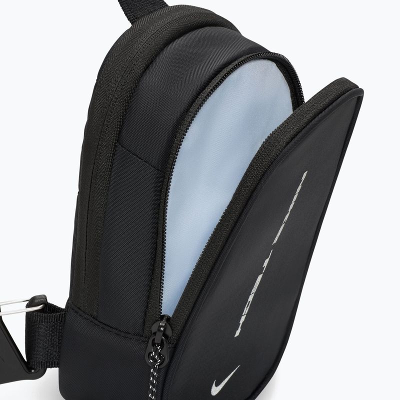 Gürteltasche Nike Tech Commute 1 l black/black/reflect silver 5