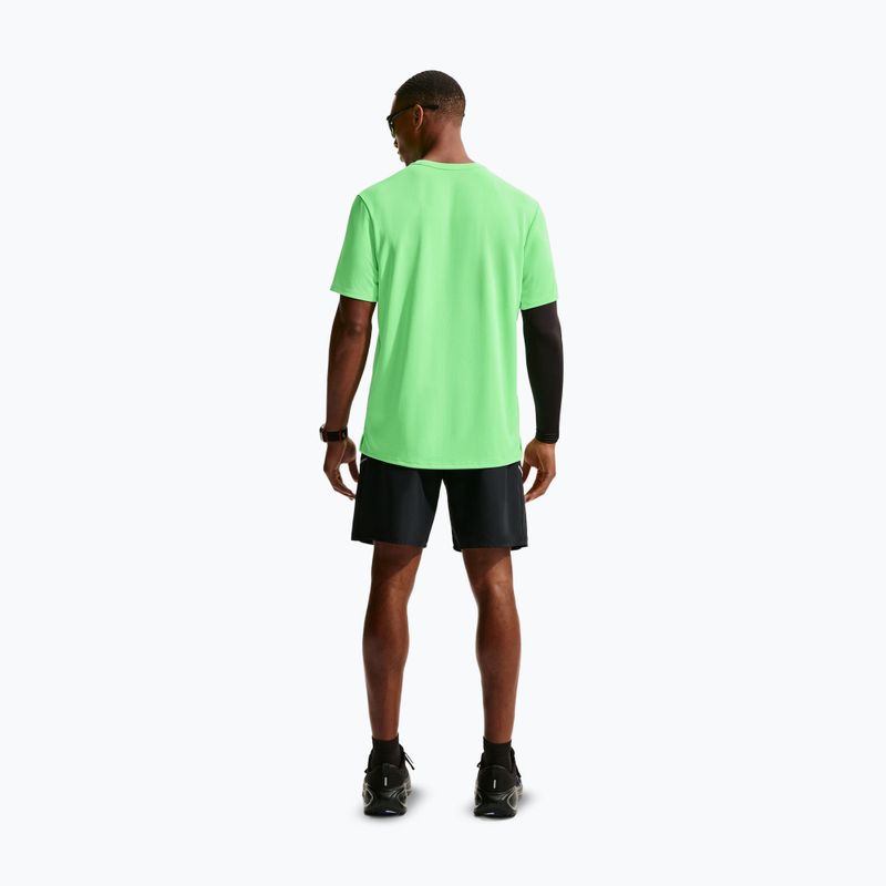 Herren-Laufshirt Nike Miler Dri-Fit UV illusion green 3